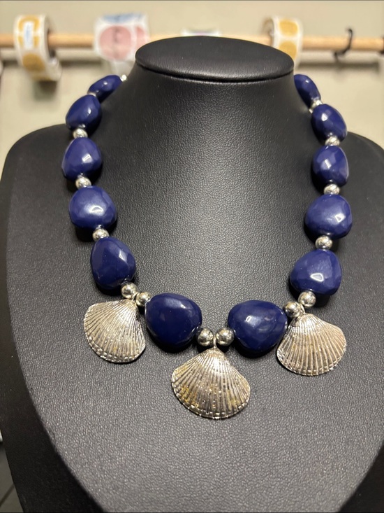 Source Unknown Jewelry - Fashion Navy Blue Bead Necklace with Silver Shell Charms